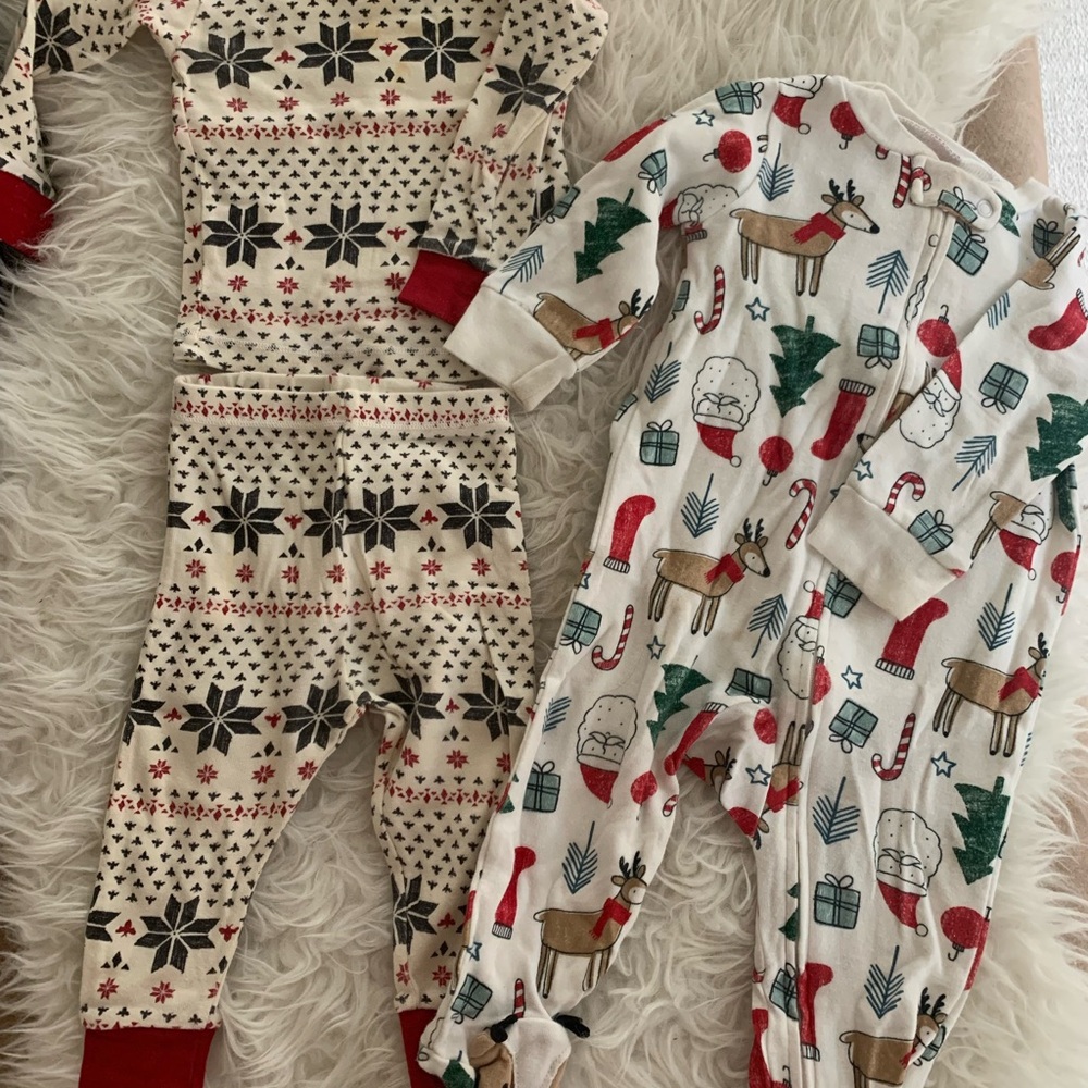 Burt's Bees Baby pajama bundle6-9m